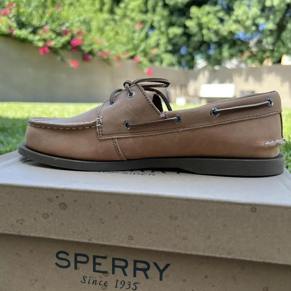 SPERRY brand top